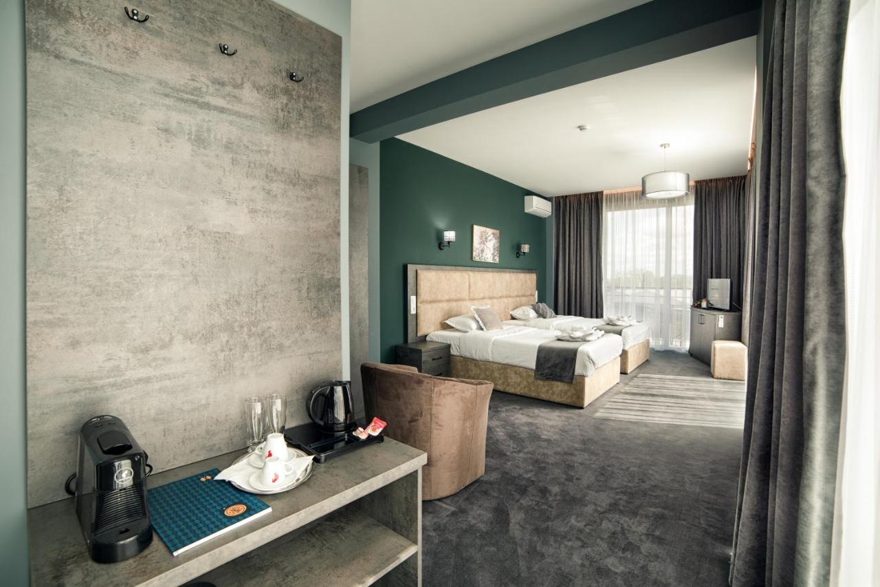 Hotel Nordic Twins & Wellness Radauti Quarto foto