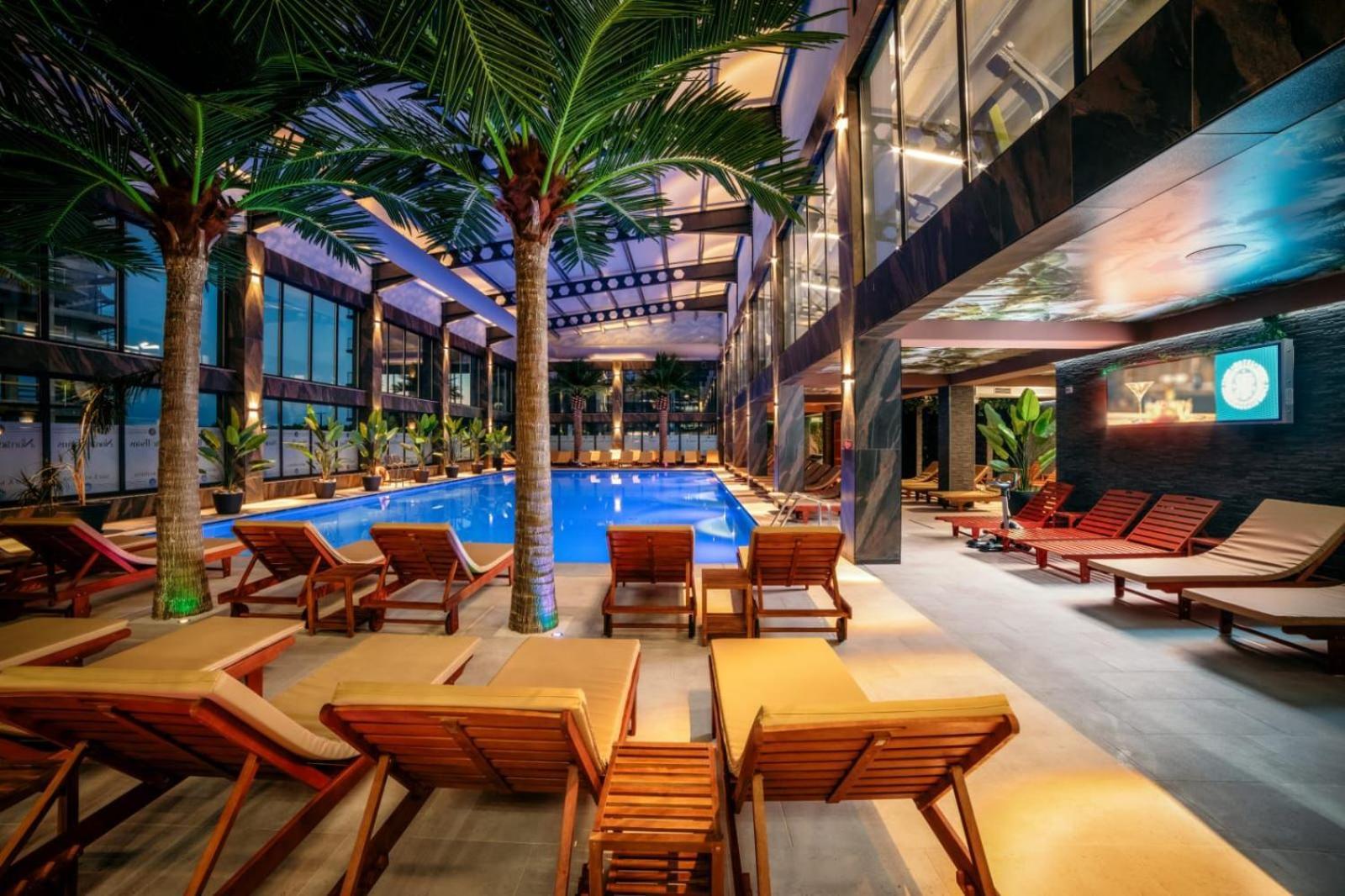 Hotel Nordic Twins & Wellness Radauti Exterior foto