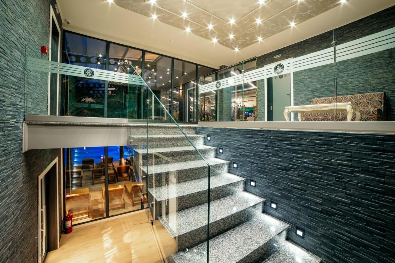 Hotel Nordic Twins & Wellness Radauti Exterior foto