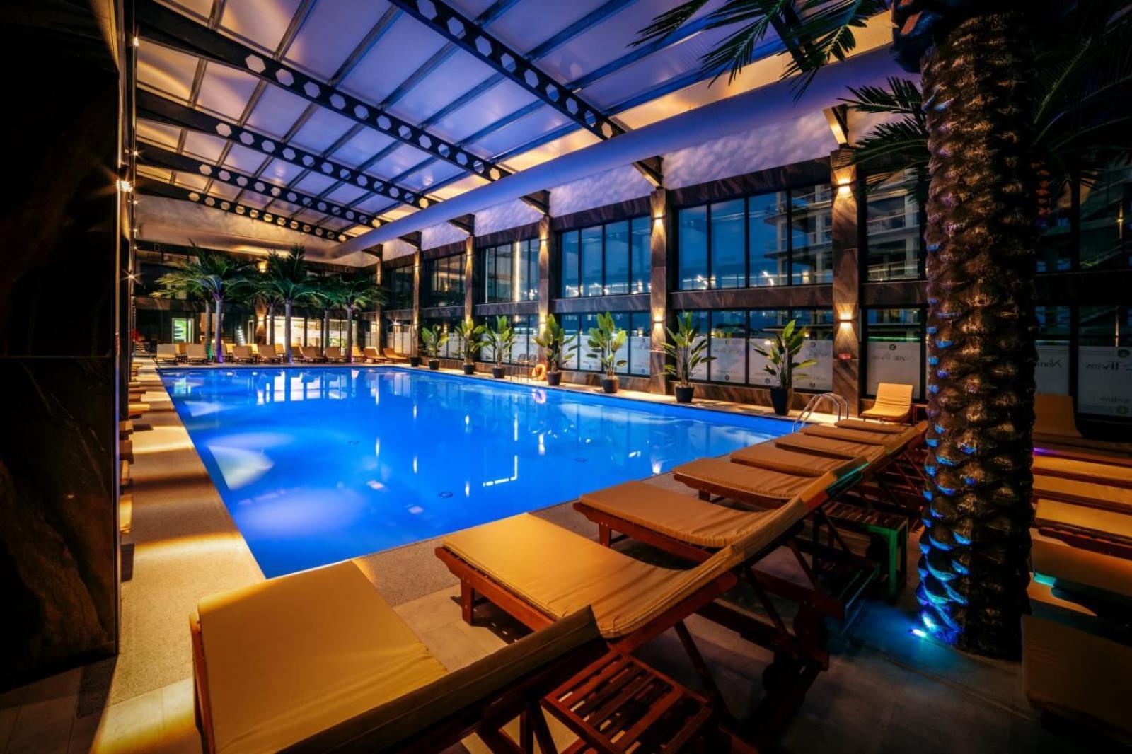 Hotel Nordic Twins & Wellness Radauti Exterior foto