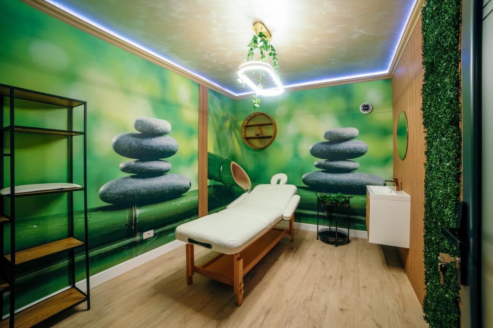 Hotel Nordic Twins & Wellness Radauti Exterior foto